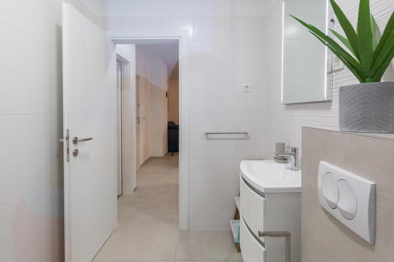 Apartments Evita Bibinje Kültér fotó